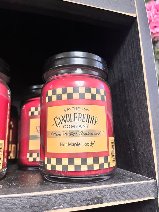 Large Hot Maple Toddy CANDLEBERRY candle